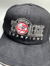 Load image into Gallery viewer, 1999 New York Yankees New Era Snapback Nonbama
