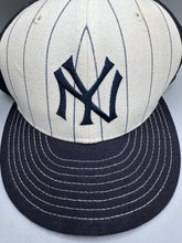 Load image into Gallery viewer, New York Yankees X Cooperstown Collection New Era Fitted Nonbama 7 3/8
