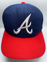 Load image into Gallery viewer, Vintage Atlanta Braves Logo 7 Snapback Hat
