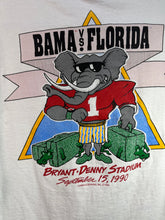 Load image into Gallery viewer, 1990 “Skin the Gators” Game Day T-Shirt Medium
