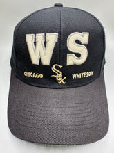 Load image into Gallery viewer, Vintage Chicago White Sox Snapback Nonbama
