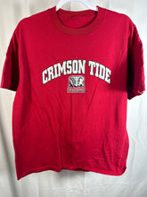 Load image into Gallery viewer, Alabama Crimson Tide Retro T-Shirt Large

