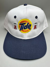 Load image into Gallery viewer, Roll Tide Roll Vintage Snapback Hat
