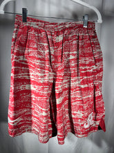 Load image into Gallery viewer, Nike X Alabama Hawaiian Shorts Medium

