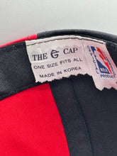 Load image into Gallery viewer, Vintage Chicago Bulls X G Cap Snapback Nonbama
