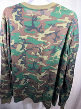 Load image into Gallery viewer, Alabama X Nike Team Issued Camo Long Sleeve Large
