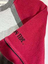 Load image into Gallery viewer, Vintage Alabama Grey/Crimson Pinstripe T-Shirt Small
