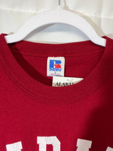 Load image into Gallery viewer, 1980s Vintage Alabama Football X Russell Crimson T-Shirt Medium
