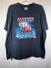 Load image into Gallery viewer, Vintage Alabama X Red Oak Graphic Black T-Shirt XL
