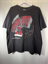 Load image into Gallery viewer, Vintage Alabama X True-Fan Graphic Black T-Shirt Boxy XL
