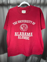 Load image into Gallery viewer, Vintage University of Alabama Alumni Crimson T-Shirt XL
