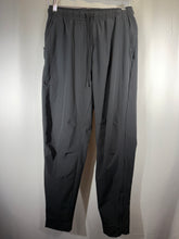Load image into Gallery viewer, Alabama X Nike Team Issued Black Windbreaker Pants Small
