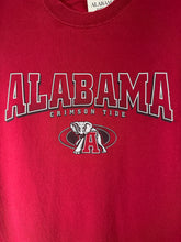Load image into Gallery viewer, Vintage Alabama Crimson T-Shirt Medium
