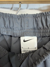 Load image into Gallery viewer, Nike X Alabama Team Issued Grey/Black Windbreaker Pants Medium
