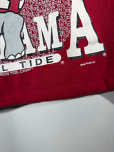 Load image into Gallery viewer, Vintage Alabama X Russell Crimson Cropped T-Shirt Large
