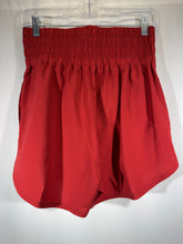 Load image into Gallery viewer, Alabama X Nike Team Issued Women's Shorts Medium NWT
