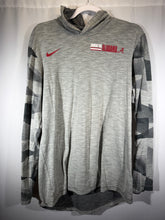 Load image into Gallery viewer, Alabama X Nike Team Issued Grey Lightweight W Hood Medium

