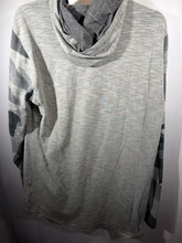 Load image into Gallery viewer, Alabama X Nike Team Issued Grey Lightweight W Hood Medium
