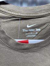 Load image into Gallery viewer, Alabama X Nike Team Issued Earth Tone Long Sleeve Small
