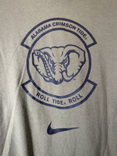 Load image into Gallery viewer, Nike X Alabama Team Issued Olive Lightweight W Hood Small
