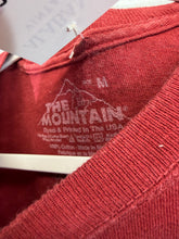 Load image into Gallery viewer, Alabama X The Mountain Big Al Crimson T-Shirt Medium

