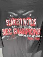 Load image into Gallery viewer, 2009 SEC Champs Black T-Shirt XXL 2XL
