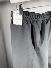 Load image into Gallery viewer, Nike X Alabama Team Issued Sweatpants Small
