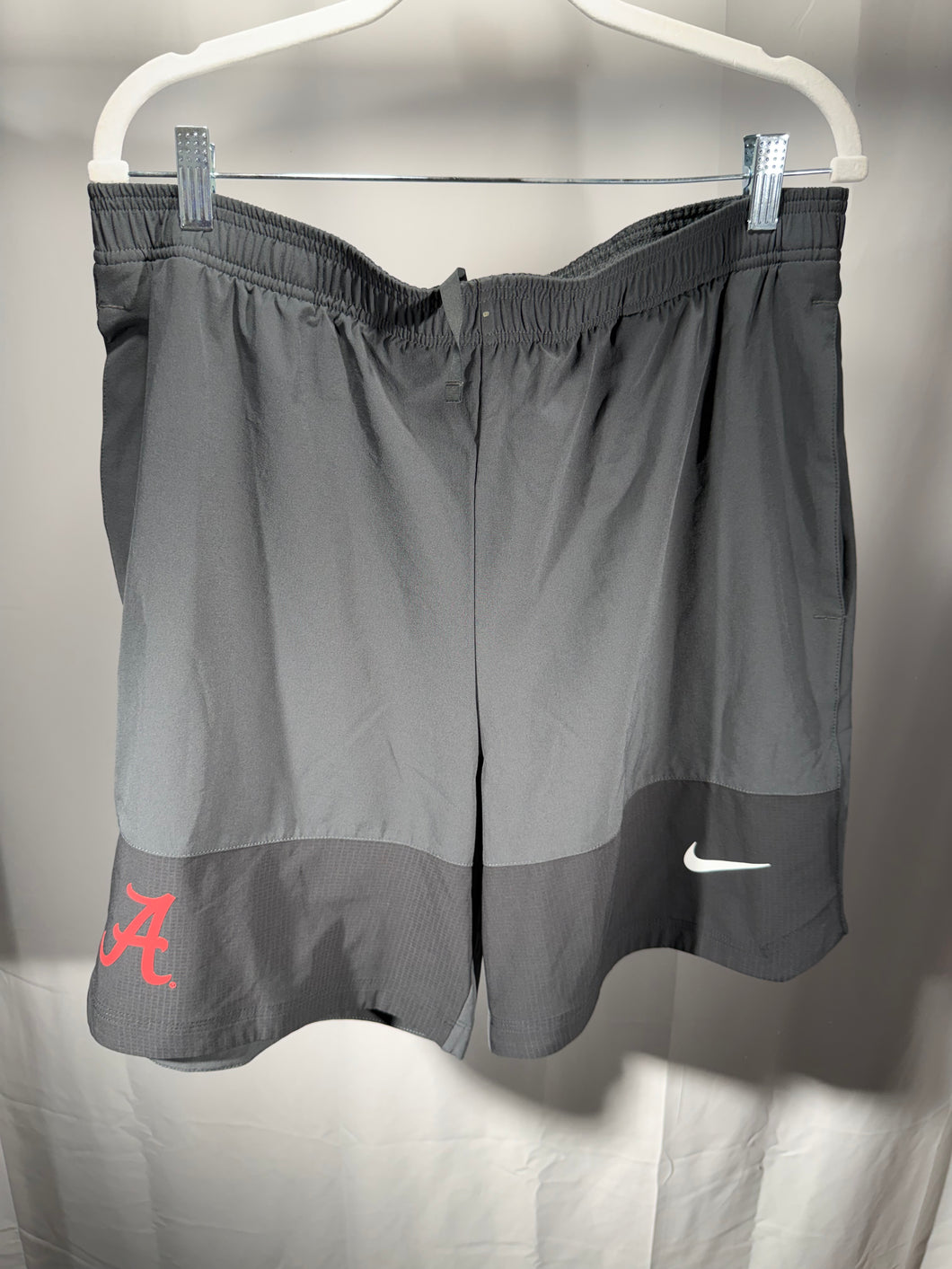 Nike X Alabama Team Issued Gym Shorts Large
