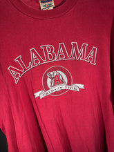 Load image into Gallery viewer, Vintage Alabama X Red Oak Crimson T-Shirt XL
