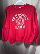 Load image into Gallery viewer, 1970s University of Alabama X Russell Crest Crimson Crewneck Sweatshirt Small
