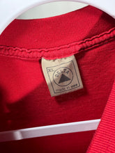 Load image into Gallery viewer, Vintage Alabama Basketball X Delta Crimson T-Shirt Medium
