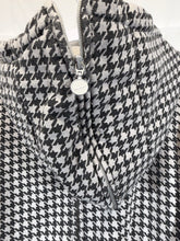 Load image into Gallery viewer, Nike X Alabama Houndstooth Zip Up Jacket Hoodie Medium
