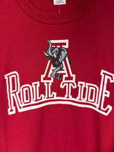 Load image into Gallery viewer, 1980's Alabama X Russell Crimson T-Shirt Medium

