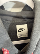 Load image into Gallery viewer, Alabama X Nike Team Issued Grey/Crimson Hoodie Sweatshirt Medium
