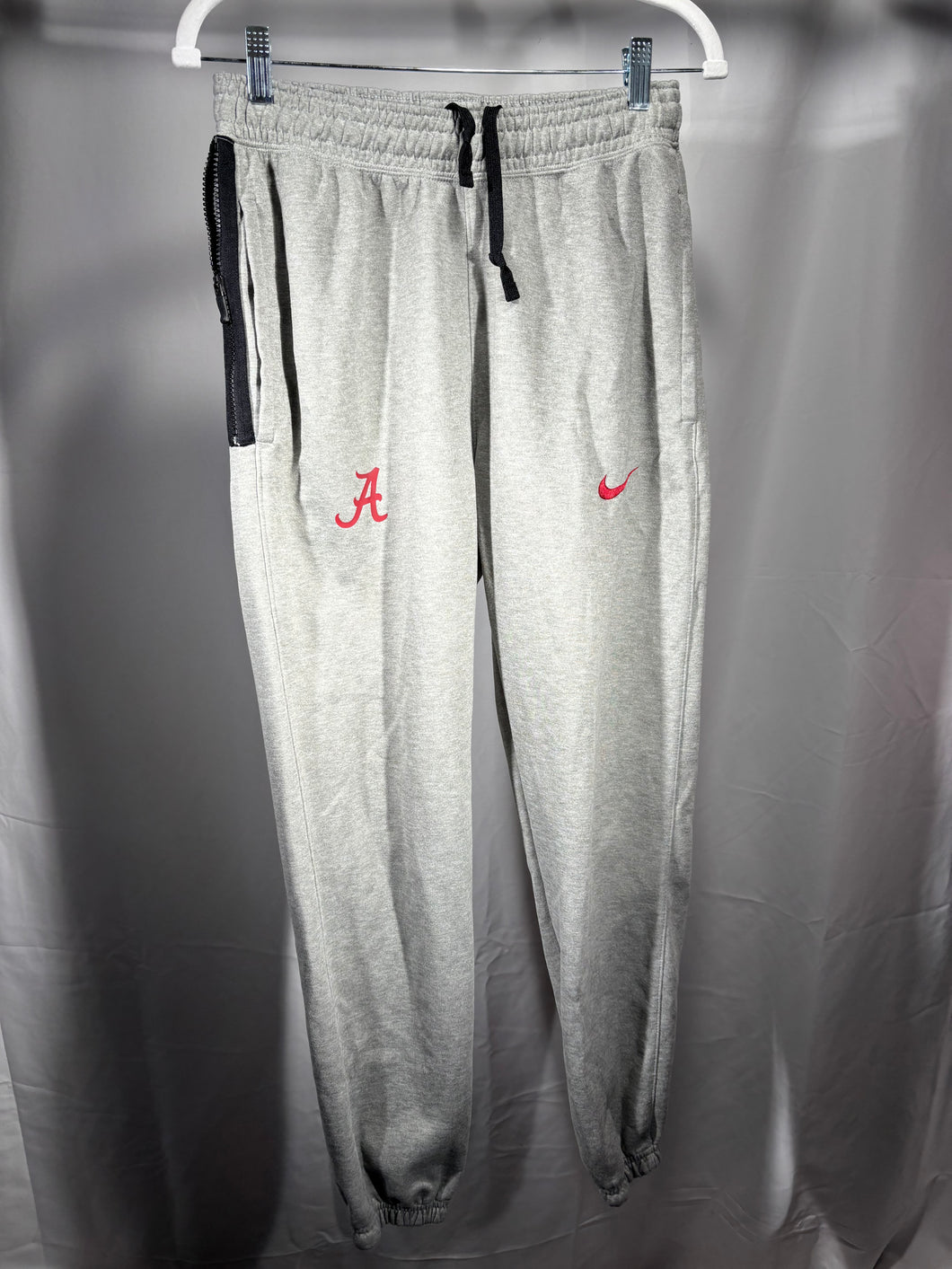 Nike X Alabama Team Issued Grey Sweatpants Small