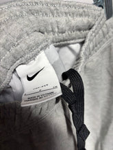 Load image into Gallery viewer, Nike X Alabama Team Issued Grey Sweatpants Small
