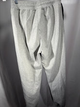 Load image into Gallery viewer, Nike X Alabama Team Issued Grey Sweatpants Small
