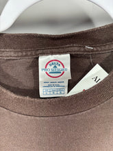 Load image into Gallery viewer, Vintage Alabama X Delta Brown/Pink T-Shirt Medium
