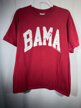 Load image into Gallery viewer, Vintage Bama Spellout Arch Crimson T-Shirt Medium
