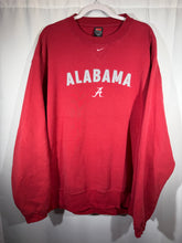 Load image into Gallery viewer, Nike X Alabama Crimson Embroidered Crewneck Sweatshirt Oversized Medium
