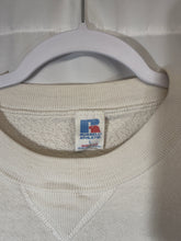 Load image into Gallery viewer, 1980's Alabama X Russell White Crewneck Sweatshirt Small
