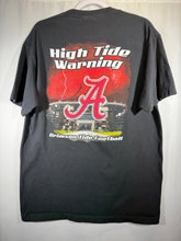 Load image into Gallery viewer, Alabama 2000's "Beware of the Tide" Black T-Shirt Medium - Alabama VTG
