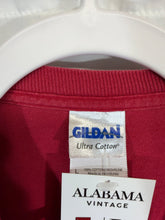 Load image into Gallery viewer, Alabama X Gildan 2000's Long Sleeve Crimson Shirt Medium - Alabama VTG
