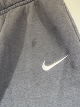 Load image into Gallery viewer, Alabama X Nike Team Issued Dark Grey Sweatpants Medium - Alabama VTG
