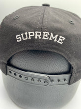 Load image into Gallery viewer, Supreme Dead Presidents Snapback Hat
