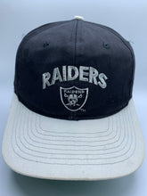 Load image into Gallery viewer, Vintage Oakland Raiders Snapback Hat
