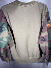 Load image into Gallery viewer, Nike X Alabama Team Issued Camo Crewneck Large - Alabama VTG
