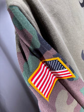 Load image into Gallery viewer, Nike X Alabama Team Issued Camo Crewneck Large - Alabama VTG
