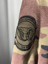 Load image into Gallery viewer, Nike X Alabama Team Issued Camo Crewneck Small - Alabama VTG
