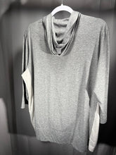 Load image into Gallery viewer, Nike X Alabama Team Issued Grey Lightweight Warmup with Hood Large - Alabama VTG
